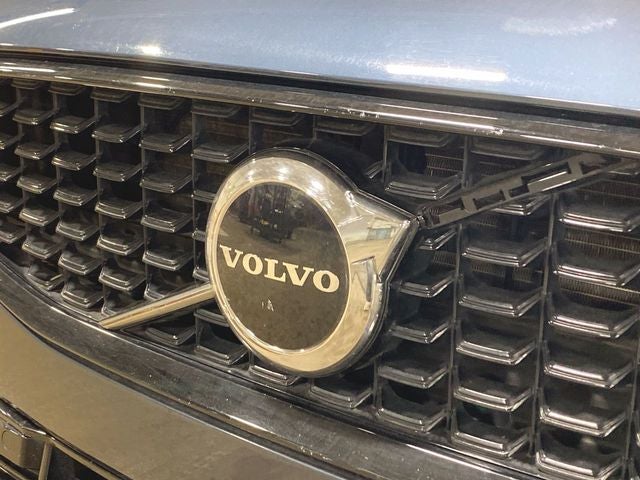 2024 Volvo S60 B5 Core Dark Theme