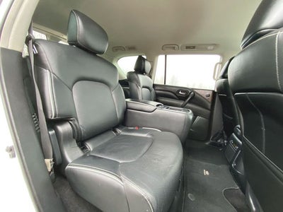 2022 INFINITI QX80 LUXE