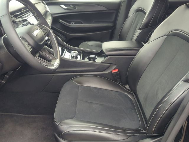 2025 Jeep Grand Cherokee L Altitude X 4x4