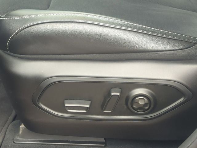 2025 Jeep Grand Cherokee L Altitude X 4x4
