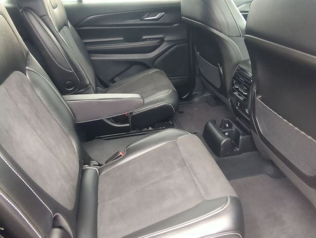 2025 Jeep Grand Cherokee L Altitude X 4x4