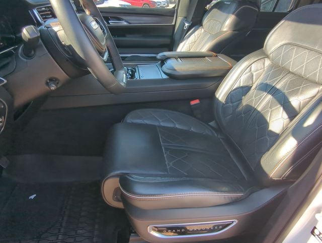 2025 Jeep Grand Wagoneer L Series III Obsidian 4x4