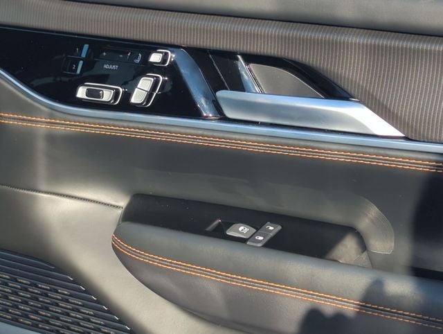 2025 Jeep Grand Wagoneer L Series III Obsidian 4x4