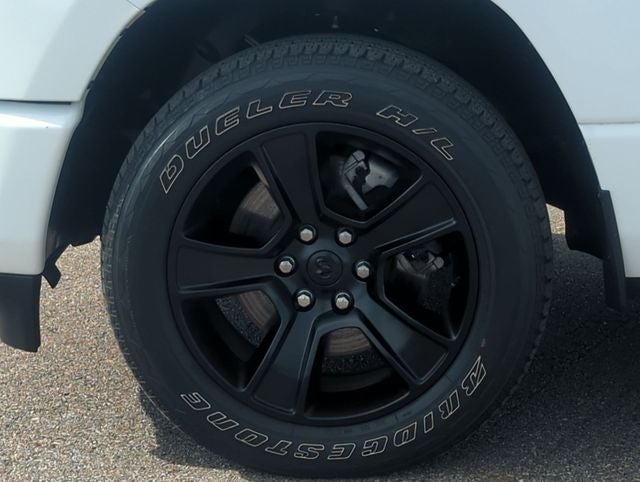 2023 RAM 1500 Big Horn Crew Cab 4x4 5'7' Box