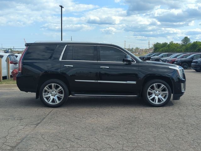 2017 Cadillac Escalade Luxury