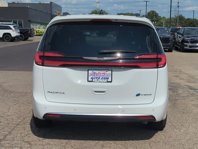 2024 Chrysler Pacifica Hybrid Pinnacle