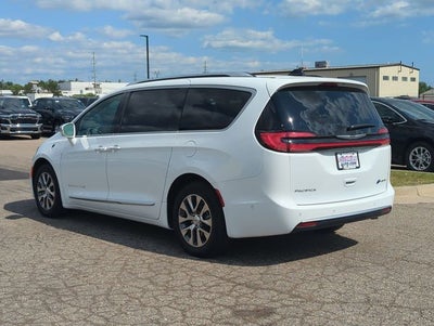2024 Chrysler Pacifica Hybrid Pinnacle