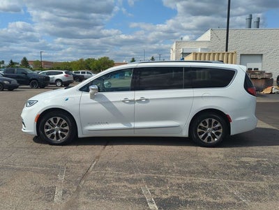 2024 Chrysler Pacifica Hybrid Pinnacle