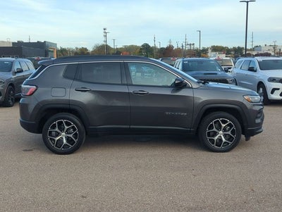 2024 Jeep Compass Latitude 4x4