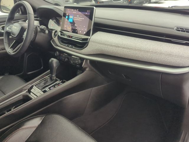 2023 Jeep Compass Latitude Lux FWD