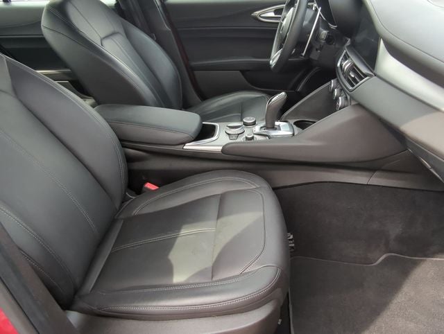 2025 Alfa Romeo Giulia AWD