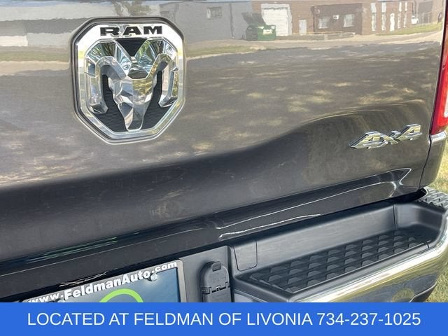 2023 RAM 1500 Big Horn Crew Cab 4x4 5'7" Box