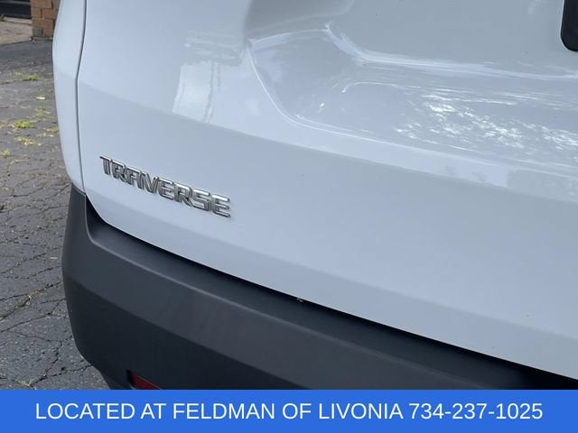 2023 Chevrolet Traverse LS