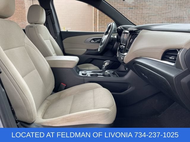 2023 Chevrolet Traverse LS