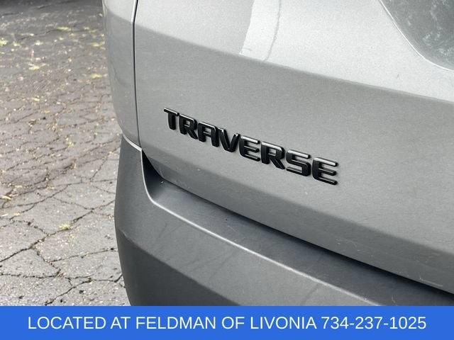 2023 Chevrolet Traverse LS