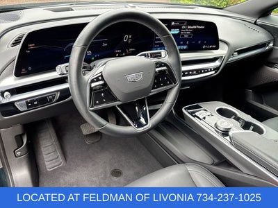 2024 Cadillac LYRIQ Luxury 1