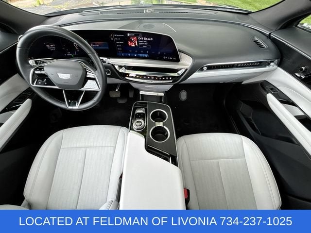 2024 Cadillac LYRIQ Luxury 1