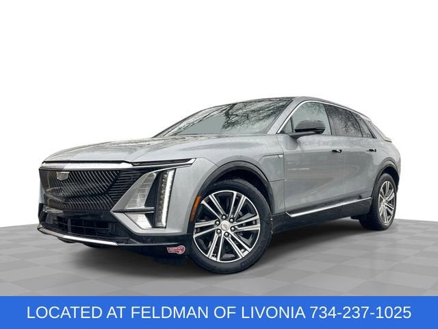 2024 Cadillac LYRIQ Luxury 2
