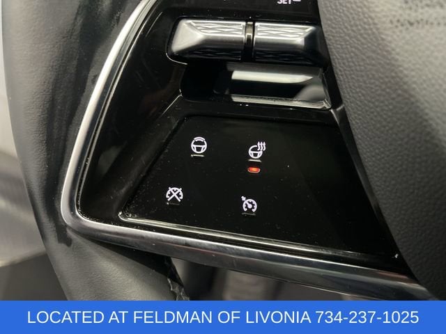 2024 Cadillac LYRIQ Luxury 2