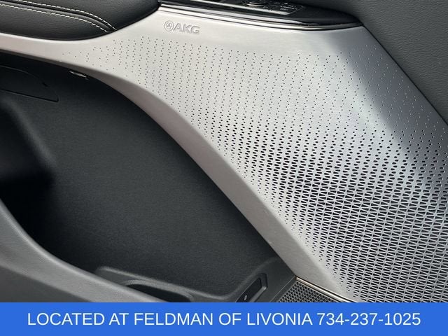 2024 Cadillac LYRIQ Sport 2