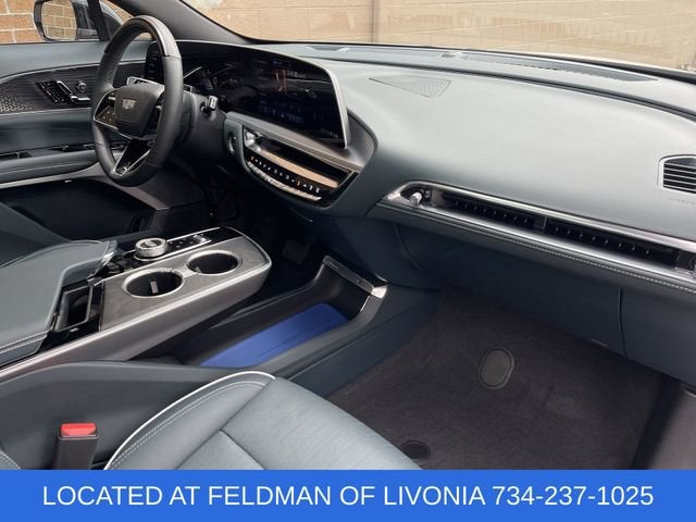 2024 Cadillac LYRIQ Sport 3