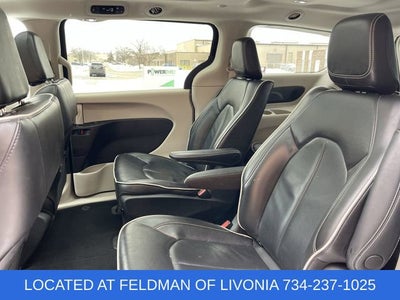 2023 Chrysler Pacifica Hybrid Limited