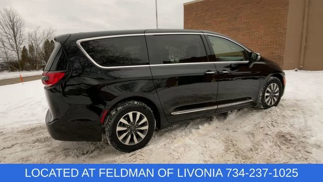 2023 Chrysler Pacifica Hybrid Limited