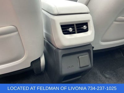 2025 Cadillac OPTIQ Luxury 1