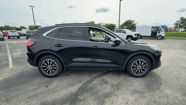 2022 Ford Escape Plug-In Hybrid Titanium