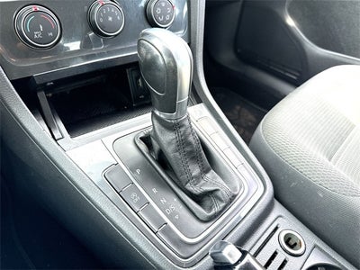 2019 Volkswagen Golf Base