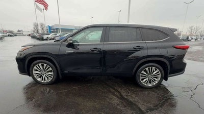 2021 Toyota Highlander Hybrid Platinum
