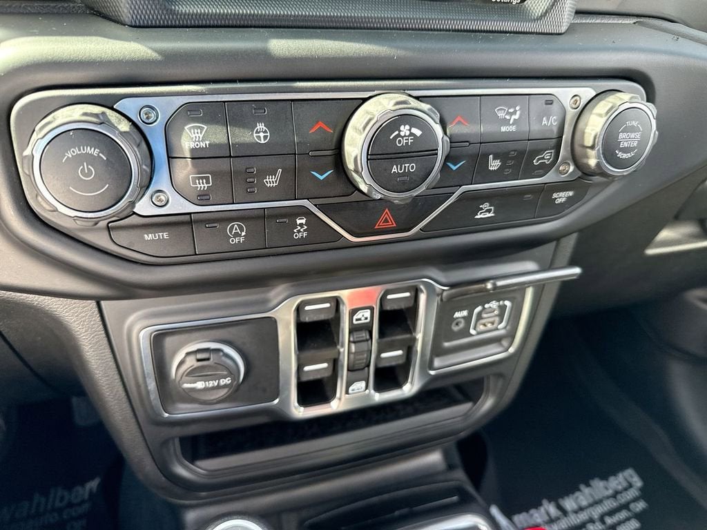 2022 Jeep Gladiator Overland