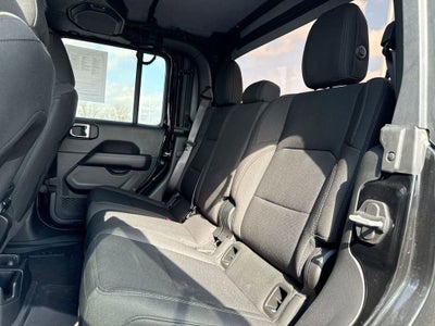 2022 Jeep Gladiator Overland