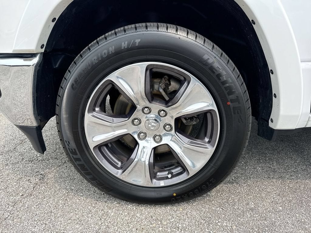 2021 RAM 1500 Laramie Crew Cab 4x4 5'7" Box