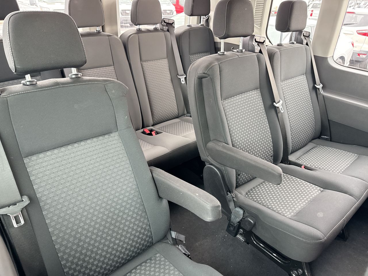 2022 Ford Transit Passenger Wagon XL