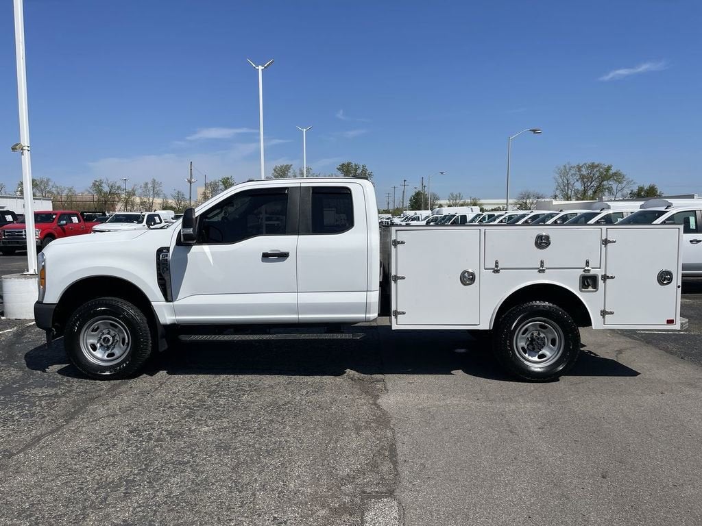 2023 Ford Super Duty F-350 SRW XL