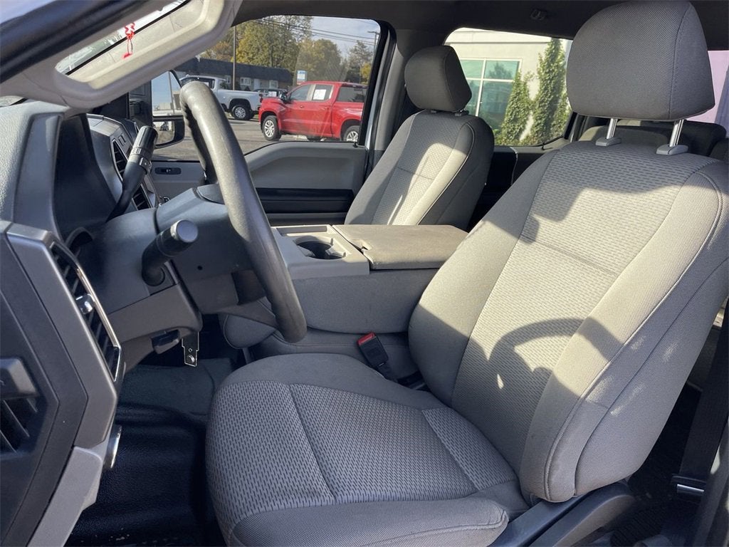 2022 Ford Super Duty F-350 SRW XL