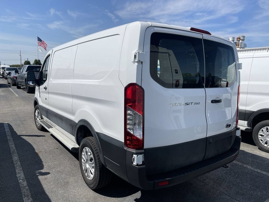 2025 Ford Transit Cargo Van T-250 130" Low Rf 9070 GVWR RWD