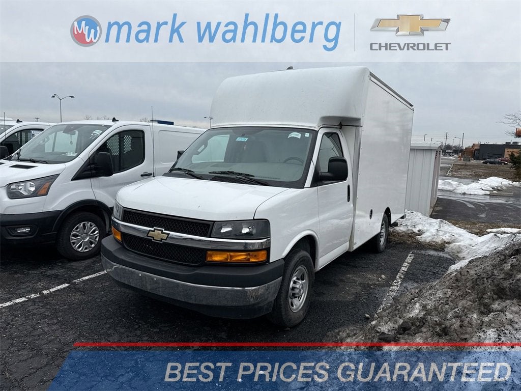 2021 Chevrolet Express Cutaway 3500 3500 Van 139