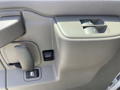 2025 Chevrolet Express Cutaway 3500 1WT