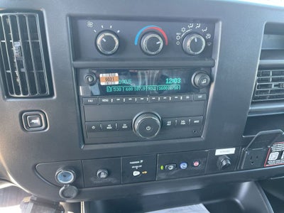 2025 Chevrolet Express Cutaway 3500 1WT