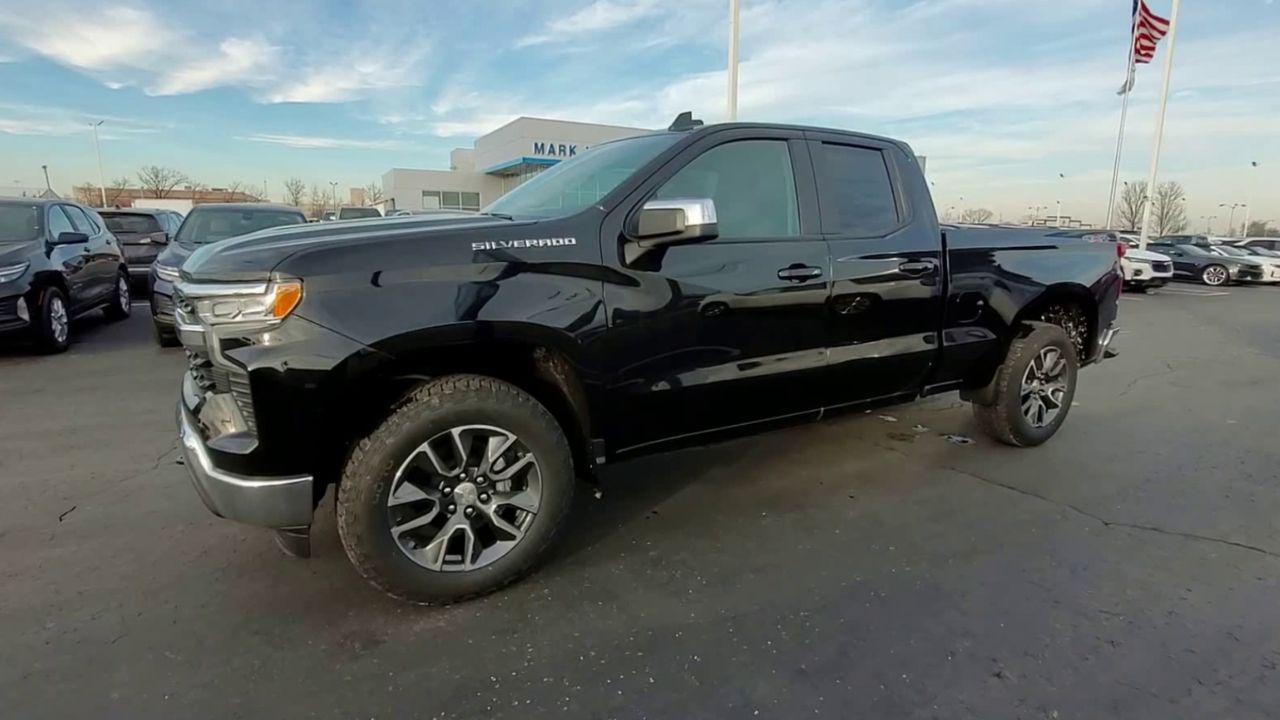 2022 Chevrolet Silverado 1500 LT (2FL)