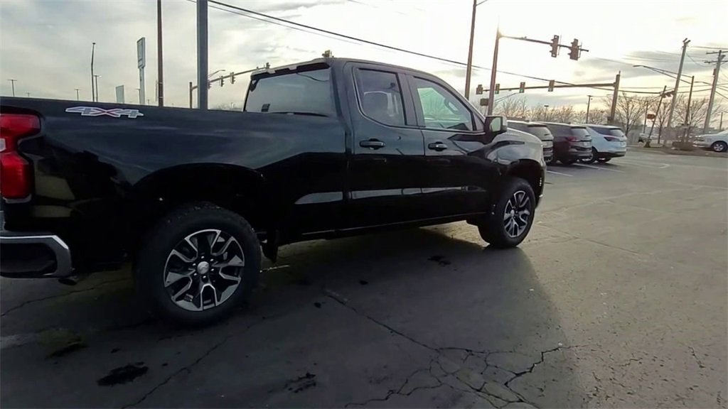 2022 Chevrolet Silverado 1500 LT (2FL)