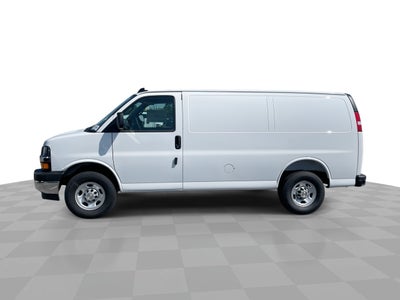 2025 Chevrolet Express Cargo WT