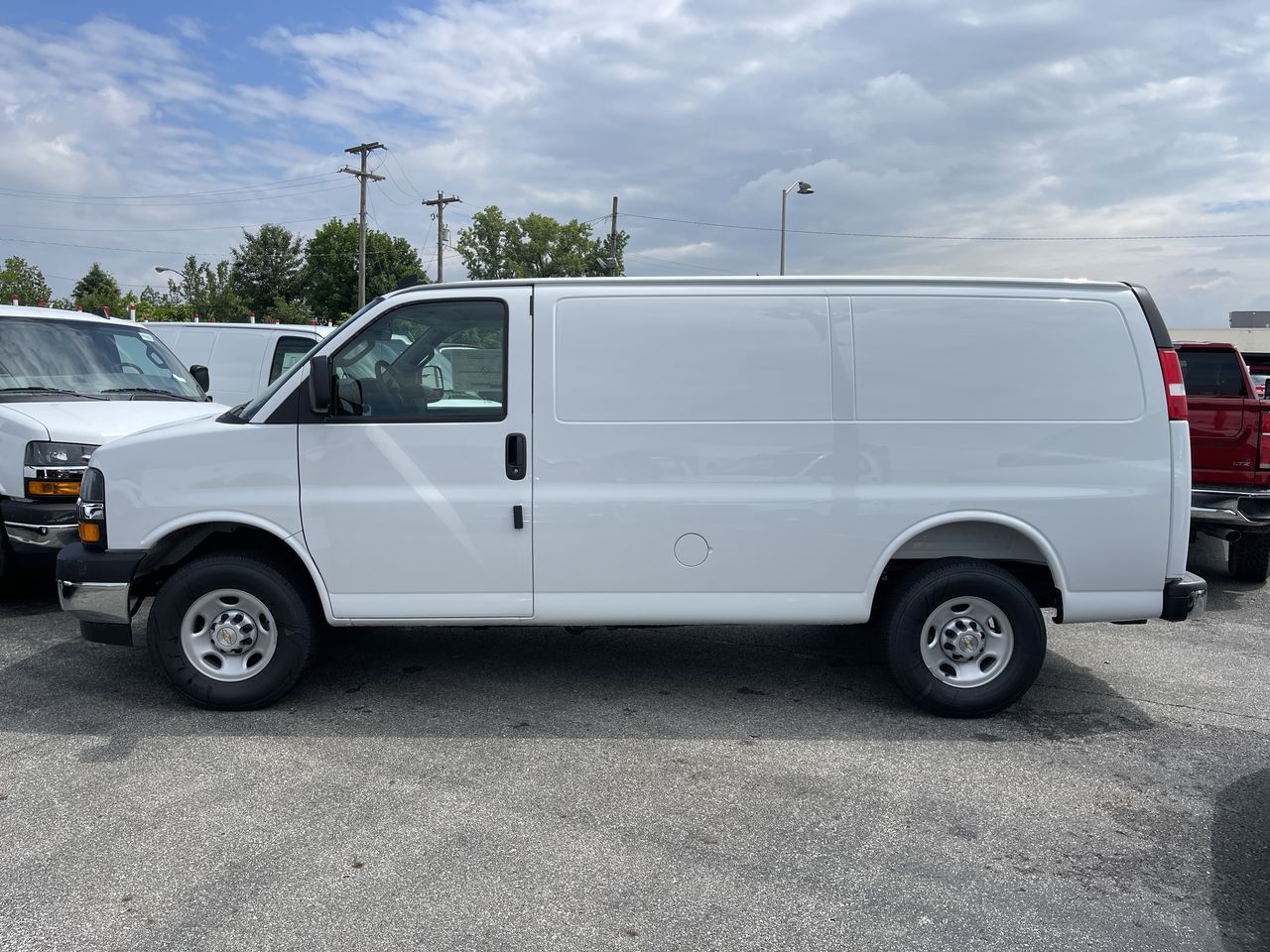 2025 Chevrolet Express Cargo 2500 WT