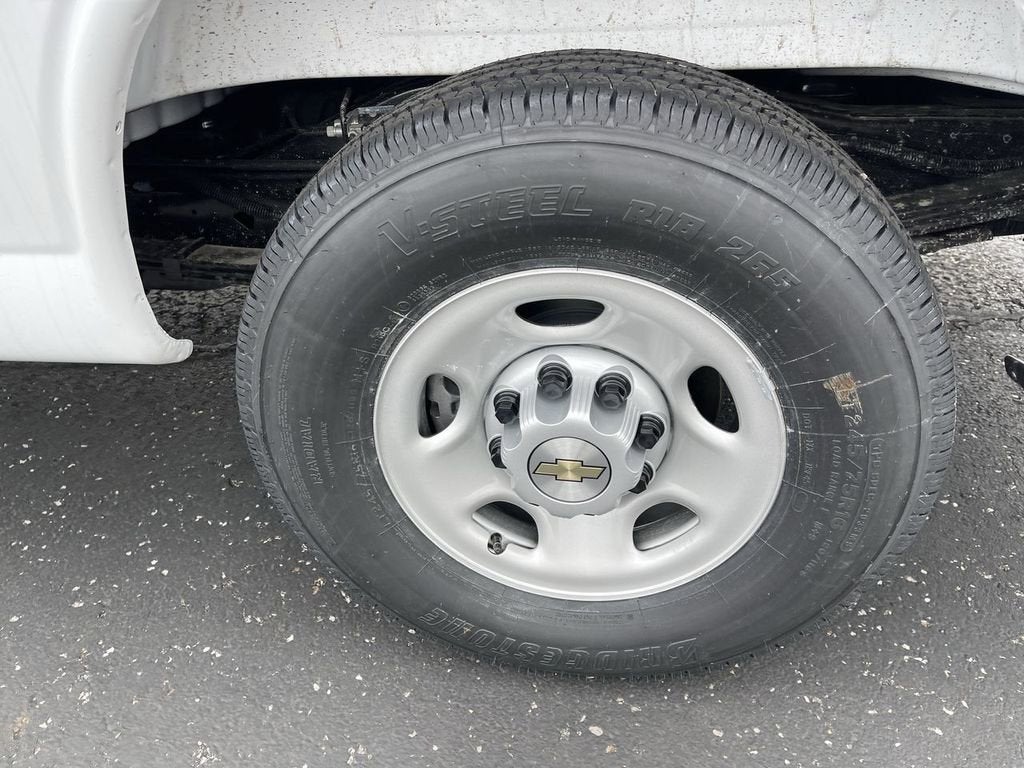 2026 Chevrolet Express Cargo WT