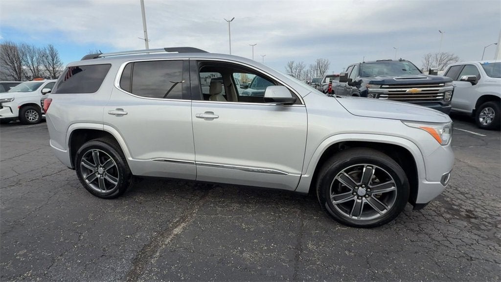 2019 GMC Acadia Denali