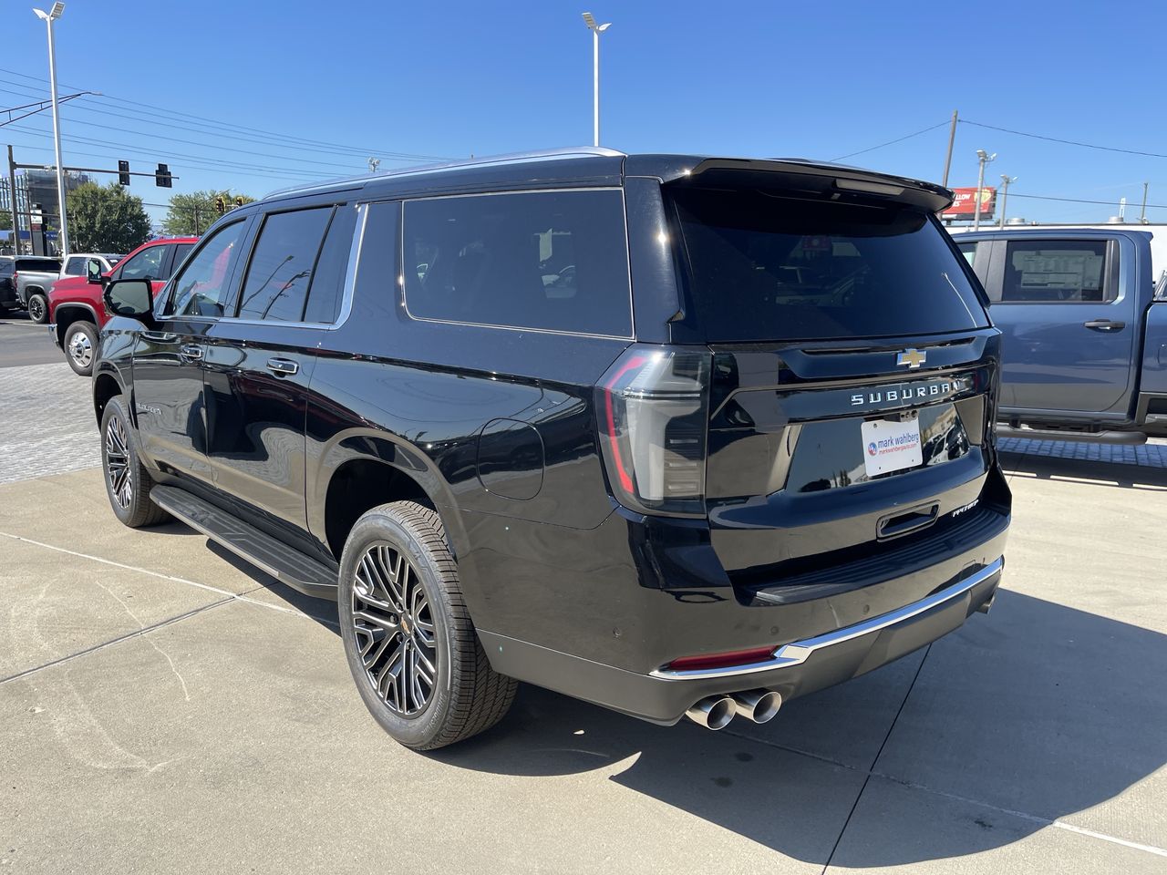 2025 Chevrolet Suburban Premier