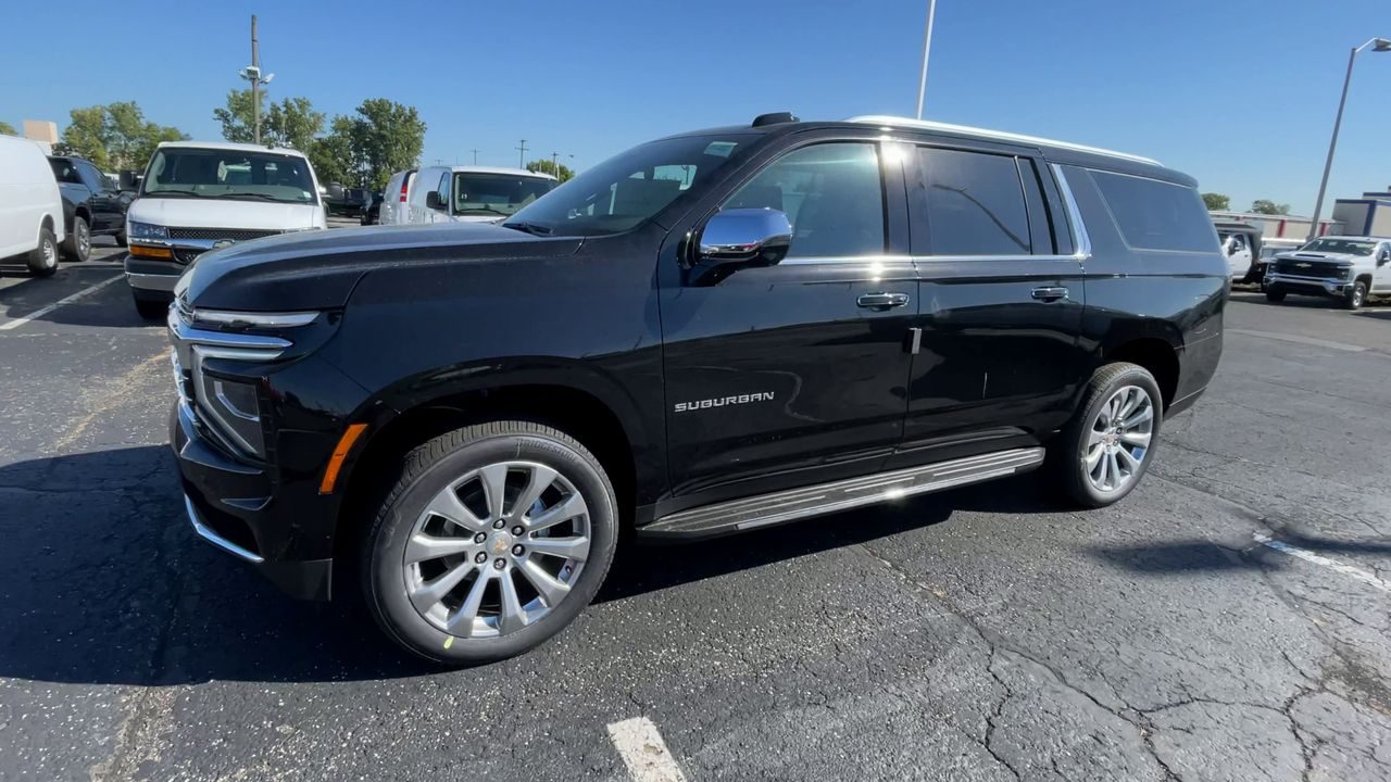 2025 Chevrolet Suburban Premier