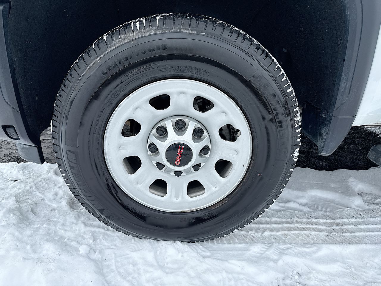 2024 GMC Sierra 2500 HD Pro